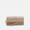 Großhandel ✨ Even&Odd Damen Clutch - Taupe 💯 -SchuheKonig Geschaft 0ecc9d0cc91f4931a9fdc0788bff758c