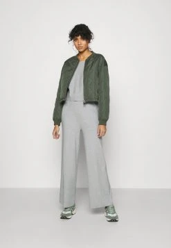 Großhandel ⭐ Even&Odd Damen SET BAT SHAPE LOUNGE - Strickpullover - Mottled Light Grey 💯 -SchuheKonig Geschaft 32cf1fb2121145b6a1beefea59d09e98