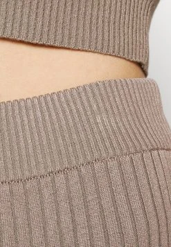 Brandneu 🤩 Even&Odd Damen STRICK KNITWEAR SET - Bleistiftrock - Taupe 🛒 -SchuheKonig Geschaft 7ceadf4d90704e99970b11ee15436a82