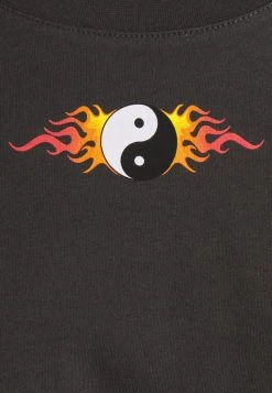 Budget 👍 Even&Odd Damen CLARE YIN YANG FLAMES SMALL PRINT TEE / 801 - ANTHRACITE - T-Shirt Print - Anthracite ⌛ -SchuheKonig Geschaft b2e2feb167204c03b80f9888b8643b15