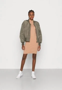 Coupon 👏 Even&Odd Damen PERKIN NECK SHORT SLEEVE DRESS - Strickkleid - Camel 🎁 -SchuheKonig Geschaft da7185b2b129490da50bf97abdd2742e