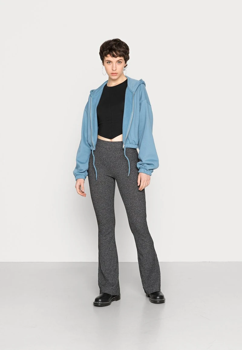 Besorgen 😉 Even&Odd Damen CROPPED LONG SLEEVE WITH POINTY HEM - Langarmshirt - Black 😍 4 Besorgen 😉 Even&Odd Damen CROPPED LONG SLEEVE WITH POINTY HEM - Langarmshirt - Black 😍 – Bild 2